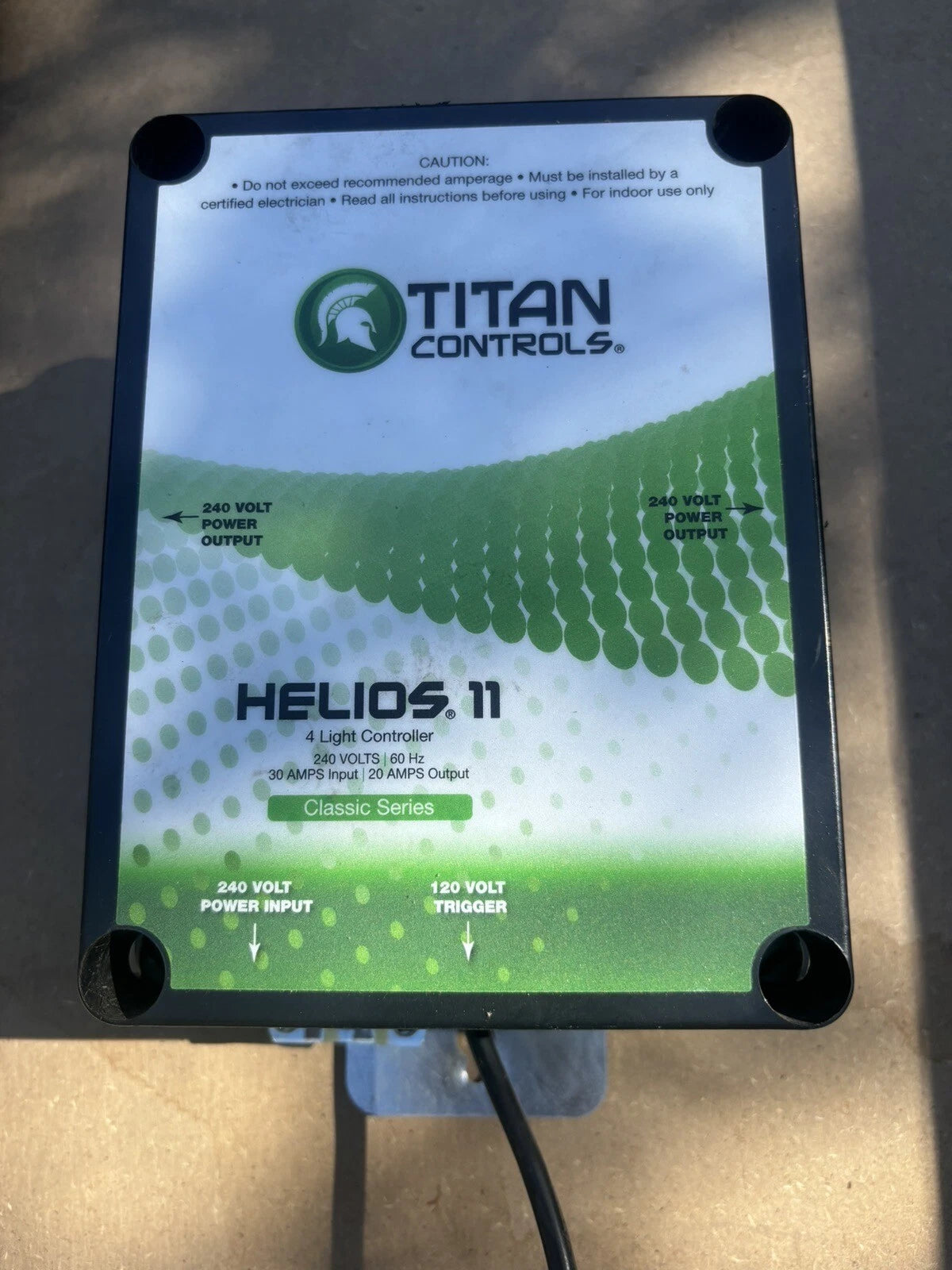 Titan Controls  Helios 11 - 4 Light 240V Controller w/ Trigger Cord