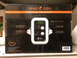 PNG 020 Day and Night Temperature Controller